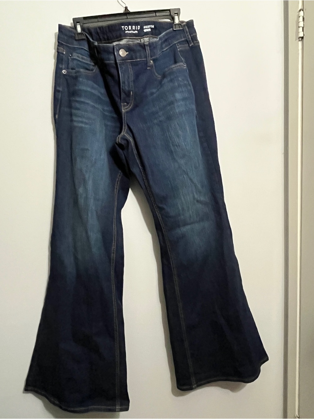 Torrid Dark Blue Flare Jeans Low Rise Baggy Flare Vintage Stretch Size 14T